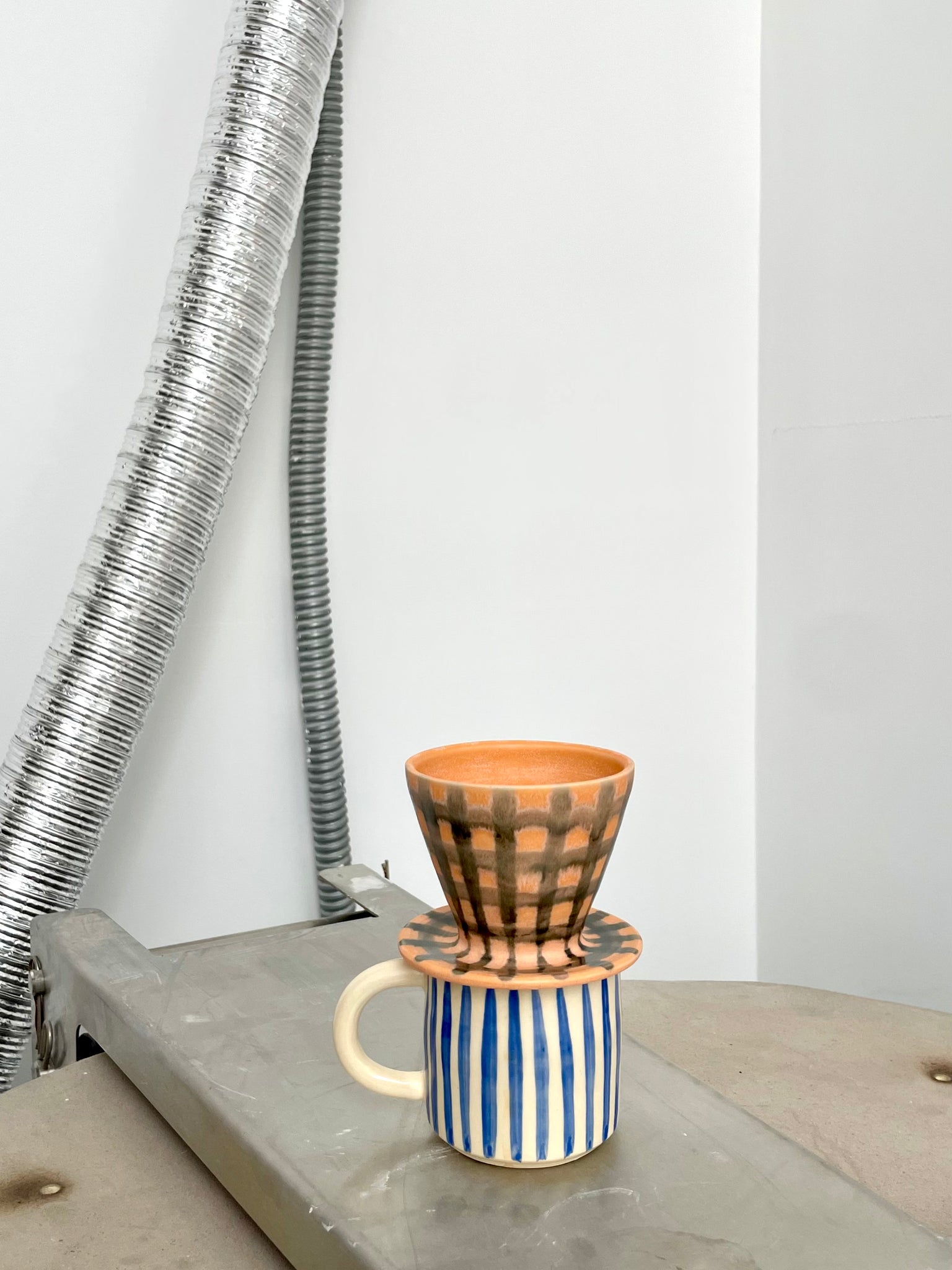 Peach + Black net pour over