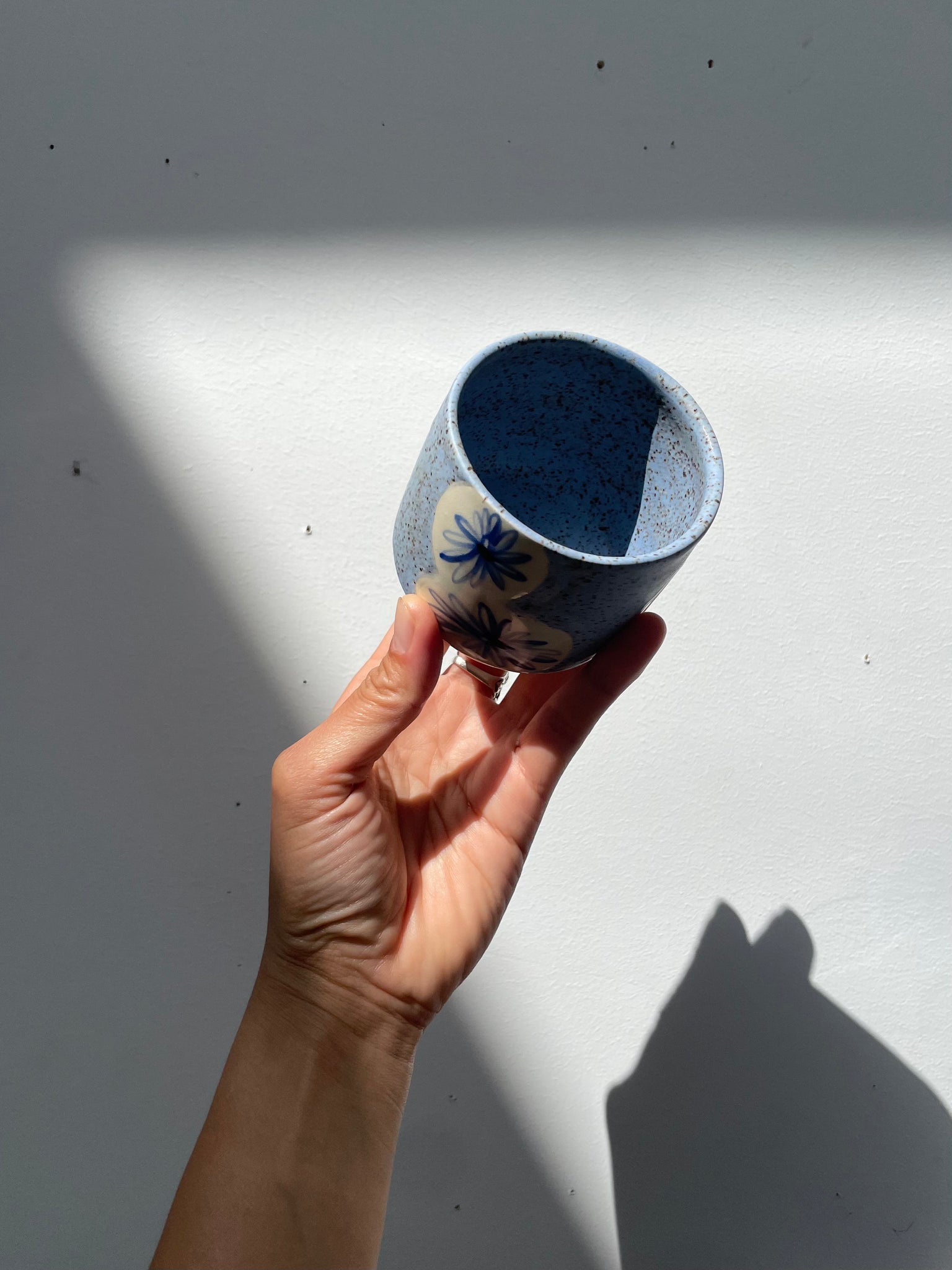 Blue Sand Comet flower Tumbler